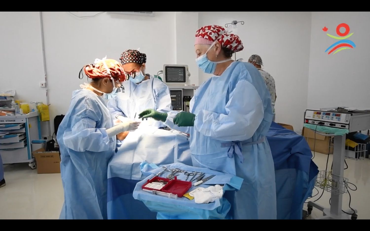 Dr. Cheng performing volunteer surgery